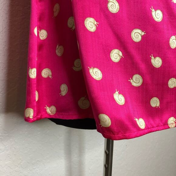 Anthropologie Postmark pink snail print split back silk top size 4 - Picture 3 of 13